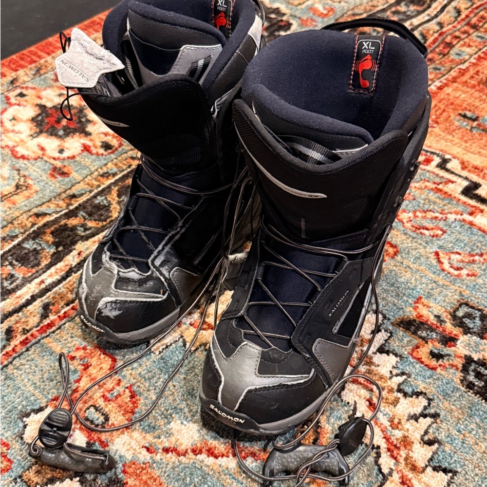 Salomon Men's Black and Silver Snow Boots